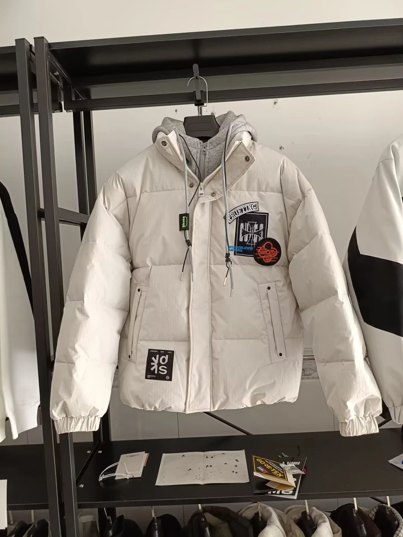 2025两件冬季新款潮牌潮流羽绒服连帽鸭绒宽松青少年加厚外套