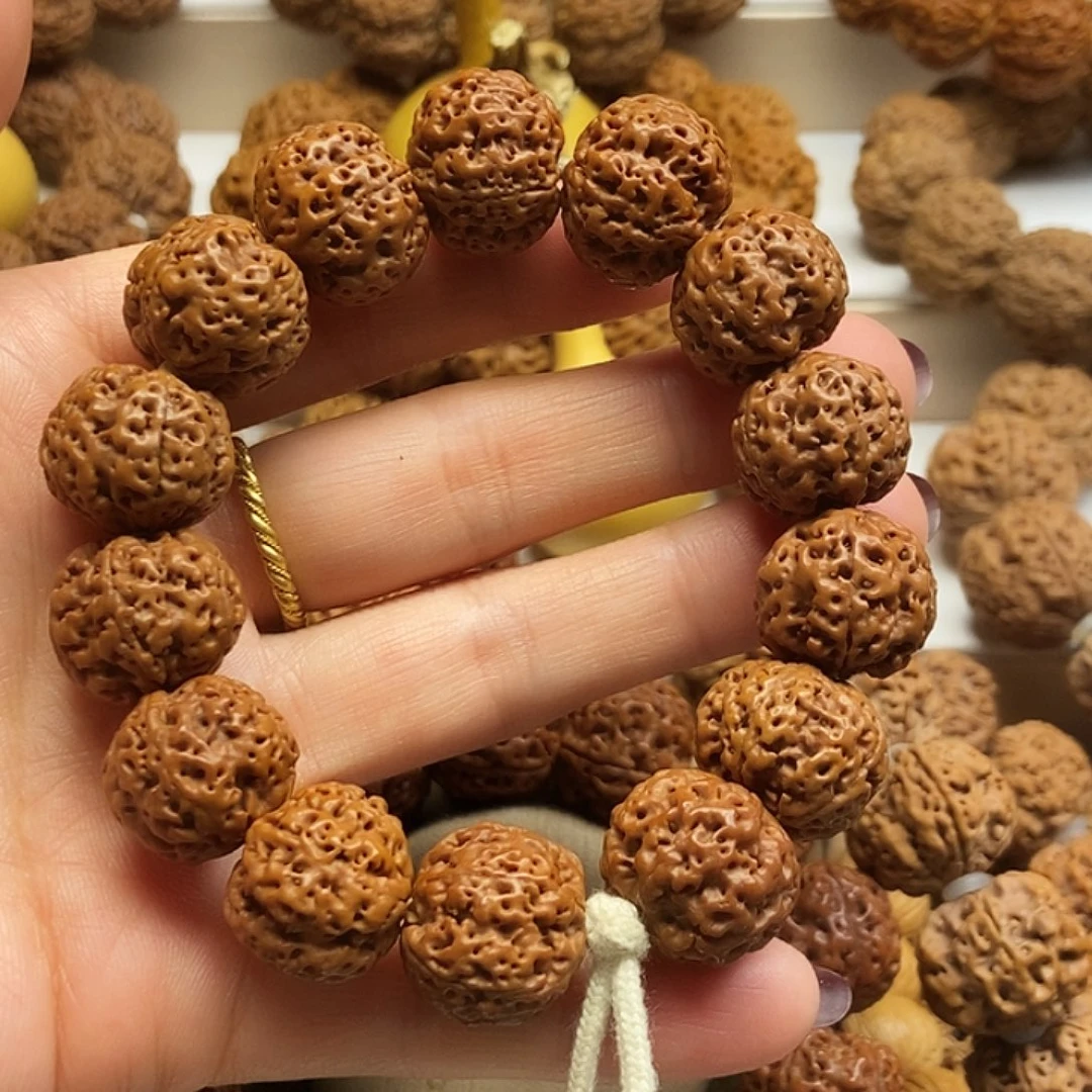 金刚菩提吊坠蜂王梅花