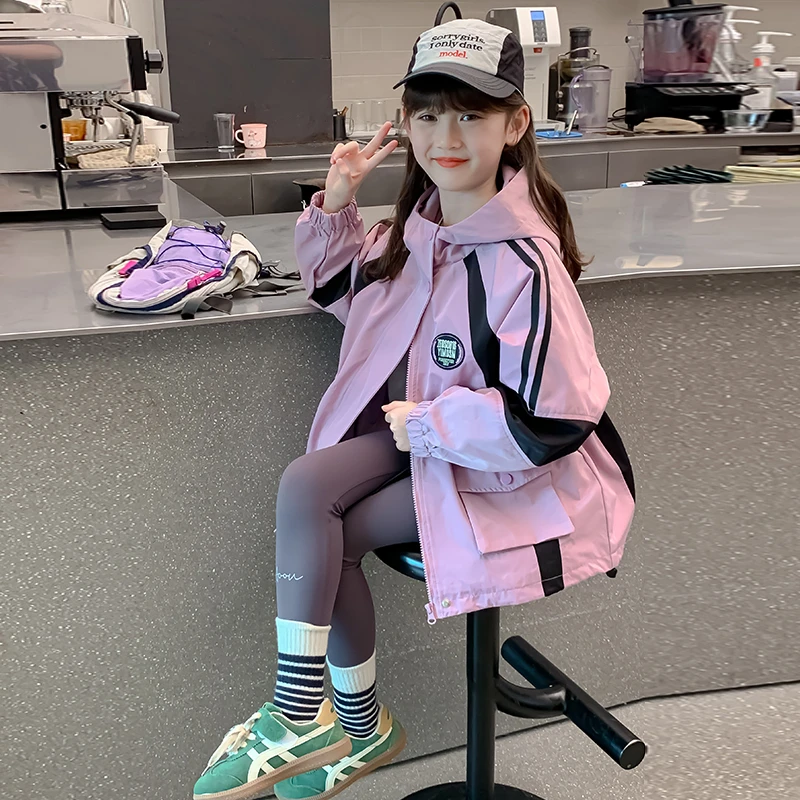 女童外套春款冲锋衣2025新款儿童洋气韩版风衣中大童休闲连帽女孩