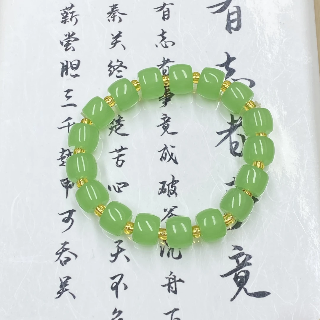 【甄选】96时尚冰透老型珠苹果绿手串