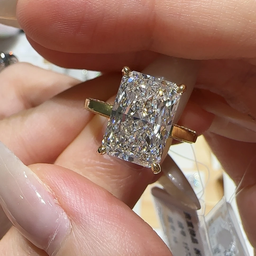 18K金镶嵌实验室培育钻石5卡雷迪恩 16