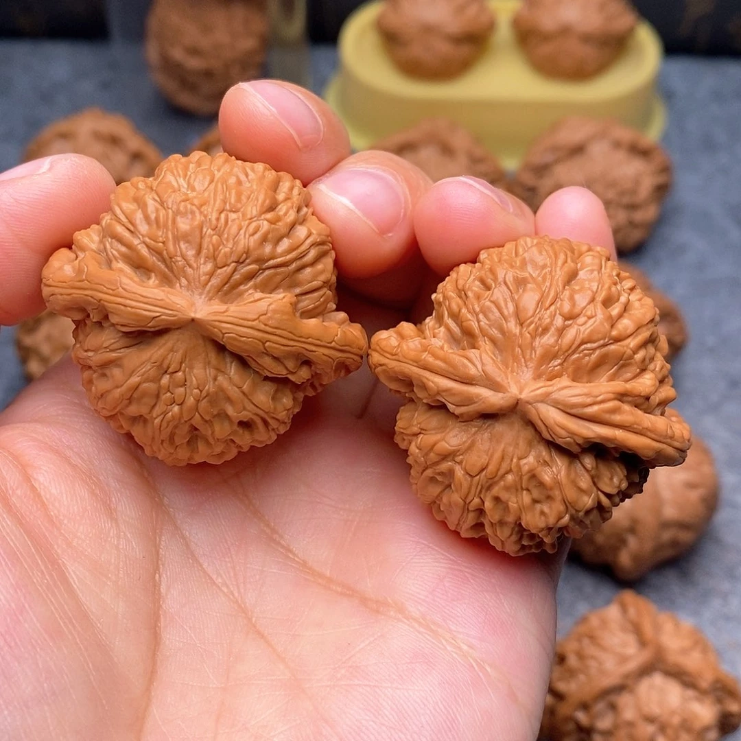 文玩核桃把件白狮子40加精品