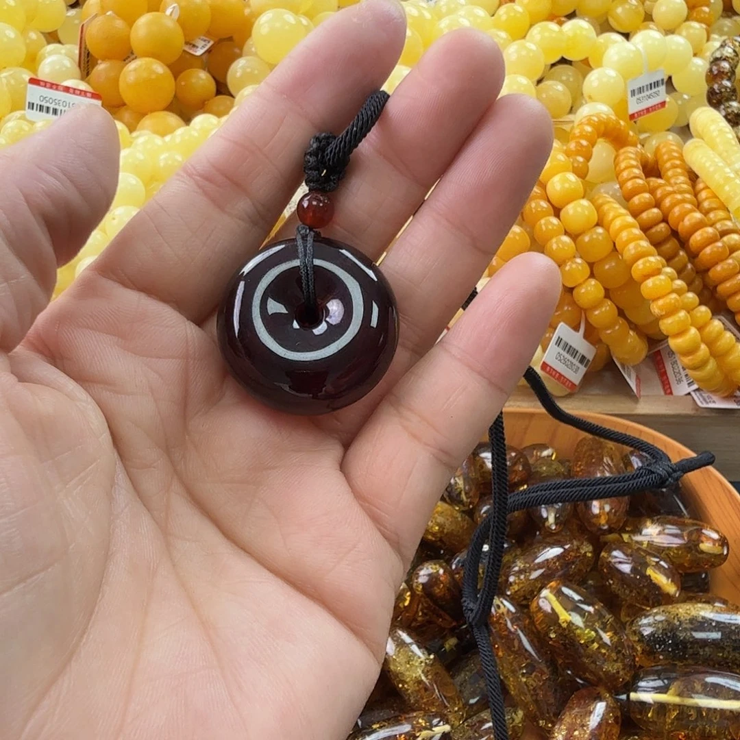 未镶嵌琥珀珠宝奇石