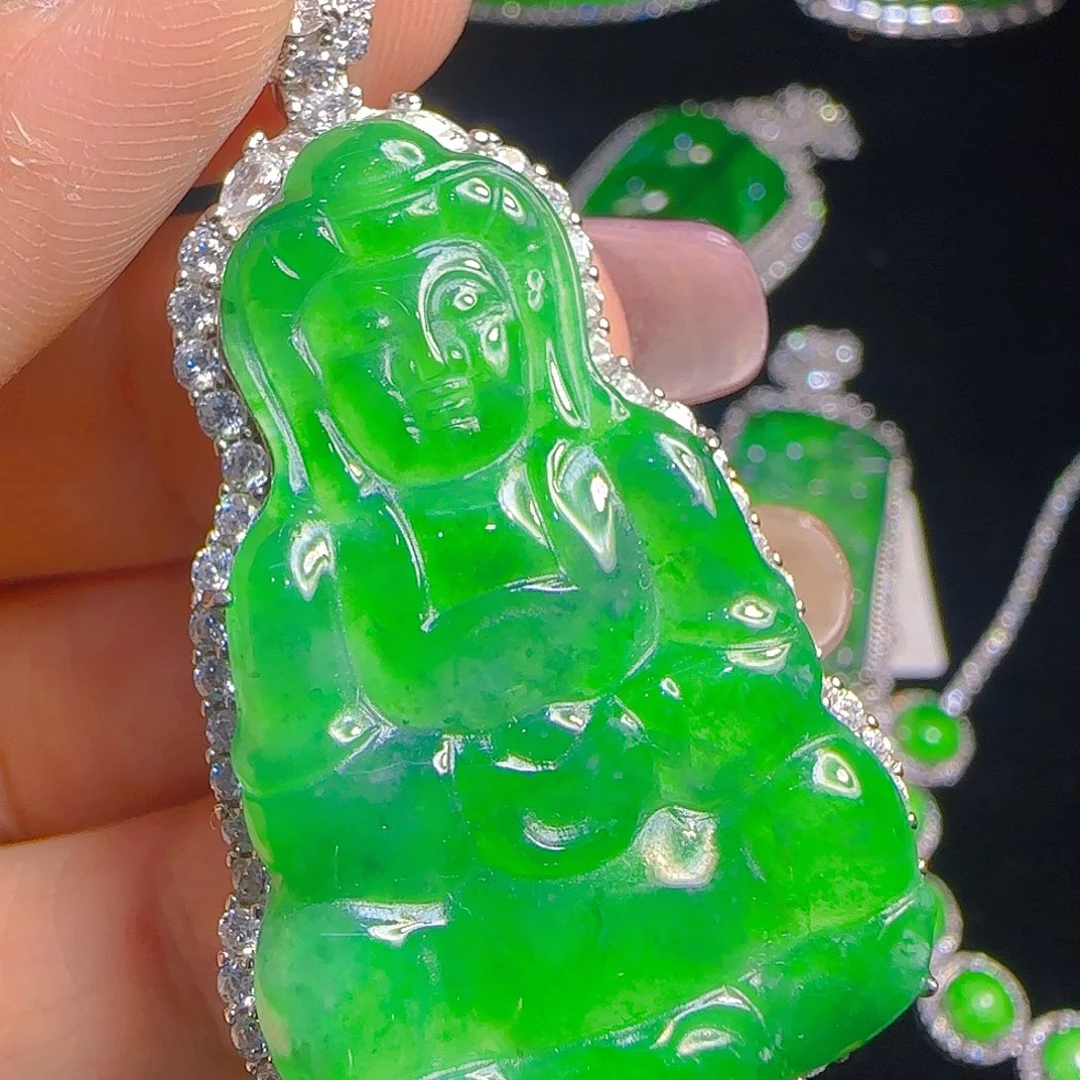 翡翠吊坠(赠链)银S925镶嵌