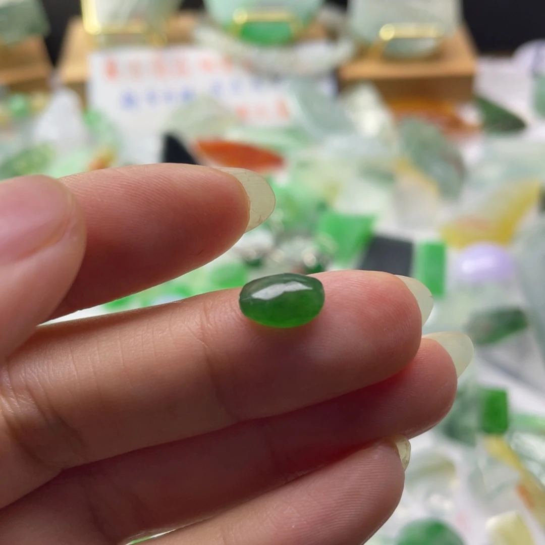 定制翡翠未镶嵌天然缅甸翡翠