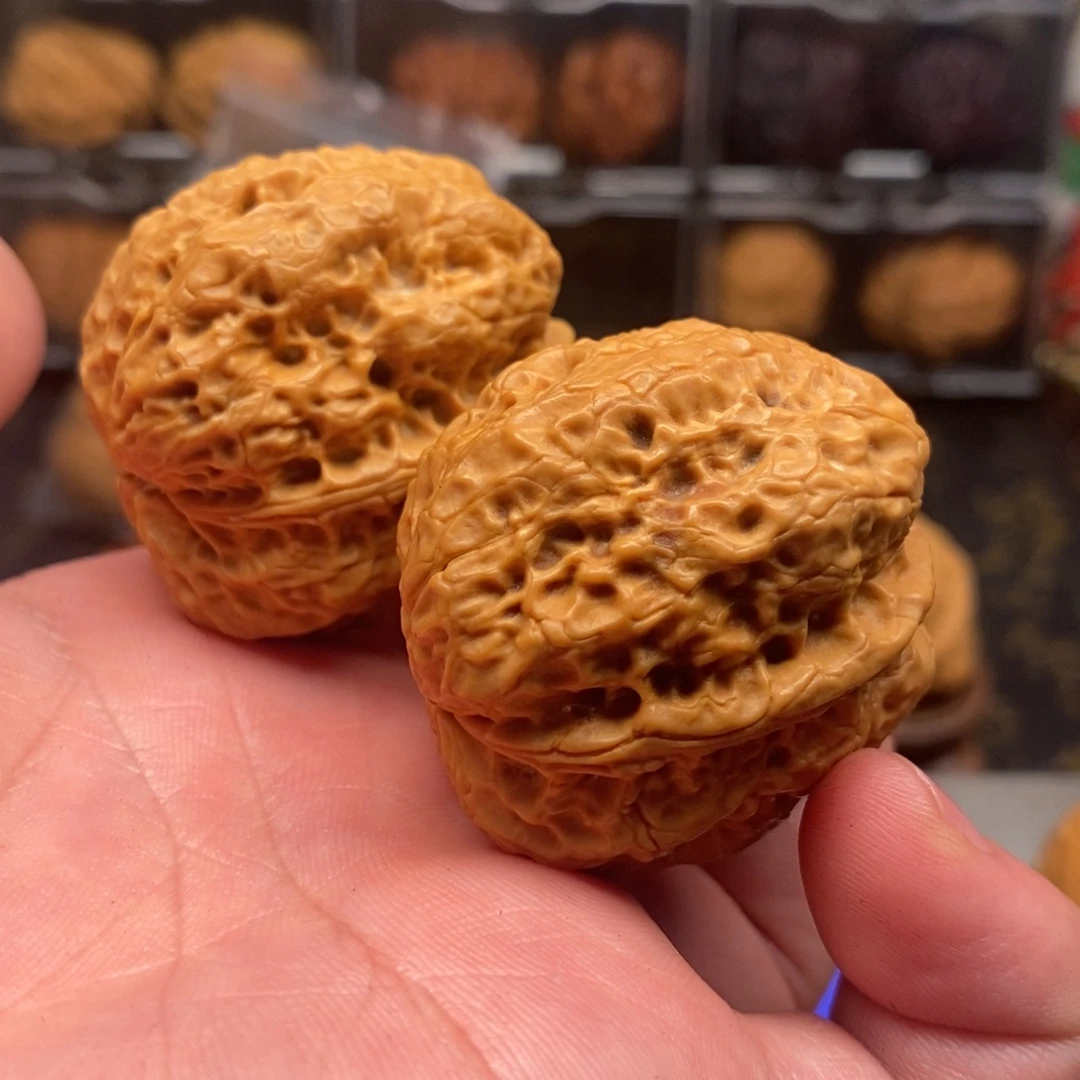 文玩核桃吊坠龙顶蛤蟆