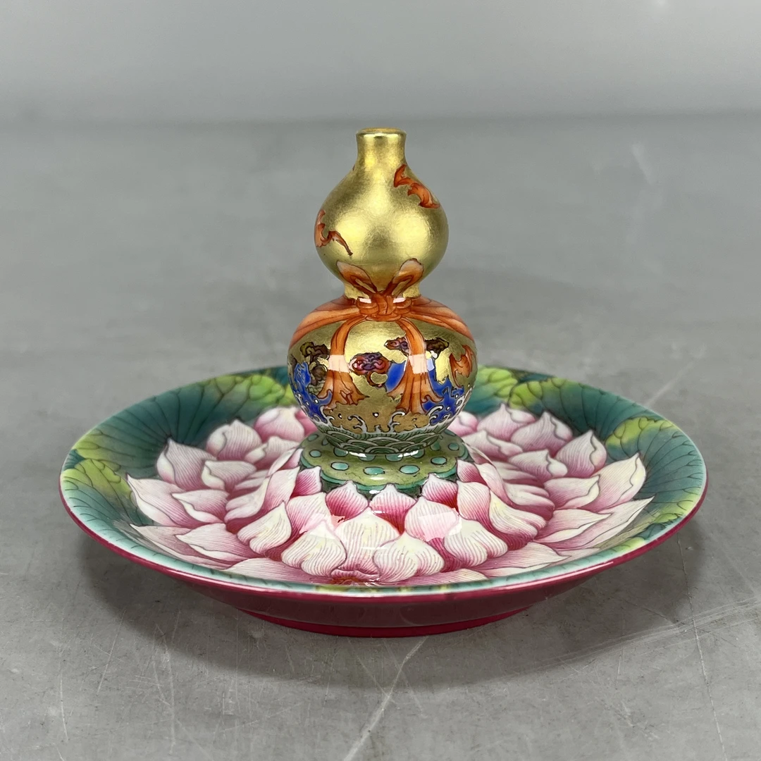 仿古瓷 仿古雍正御制珐琅彩莲花纹葫芦形香插