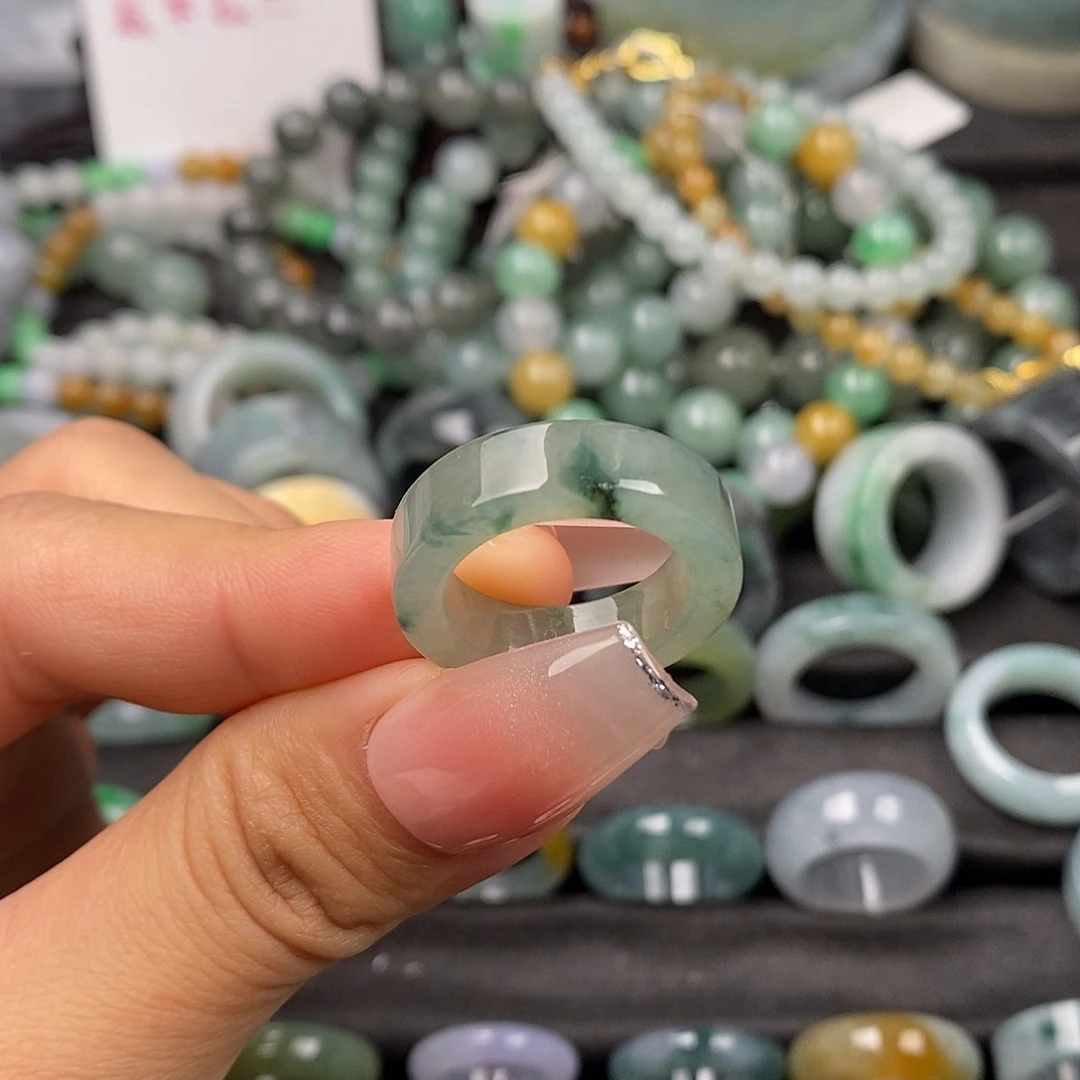 定制翡翠未镶嵌翡翠14圈