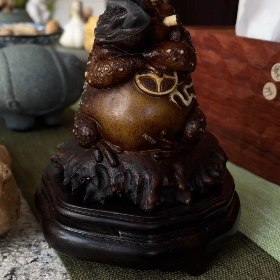 荔枝木黑*鹿角工艺品摆件