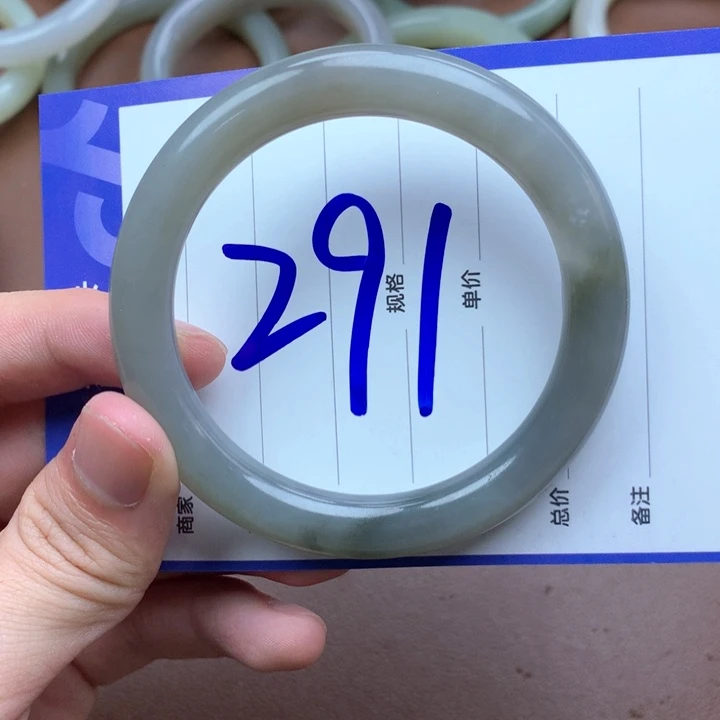 和田玉未镶嵌手镯56