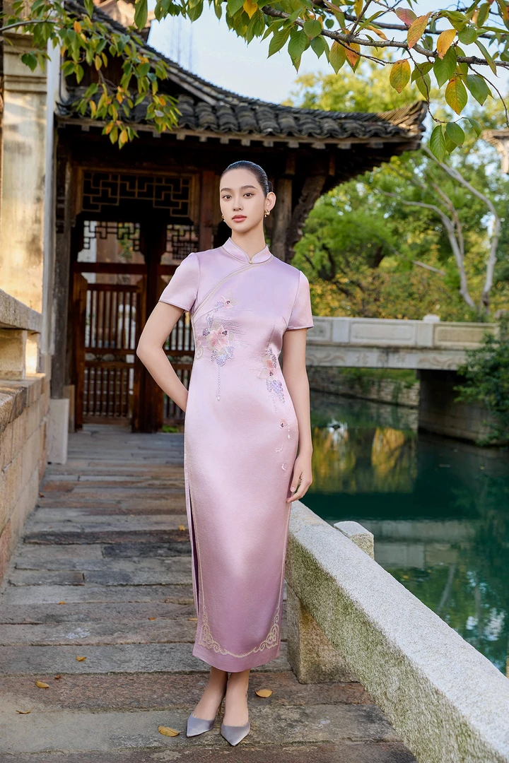 朱紫褕170073粉色旗袍喜婆婆喜妈妈婚宴礼服旗袍六礼慕天姿