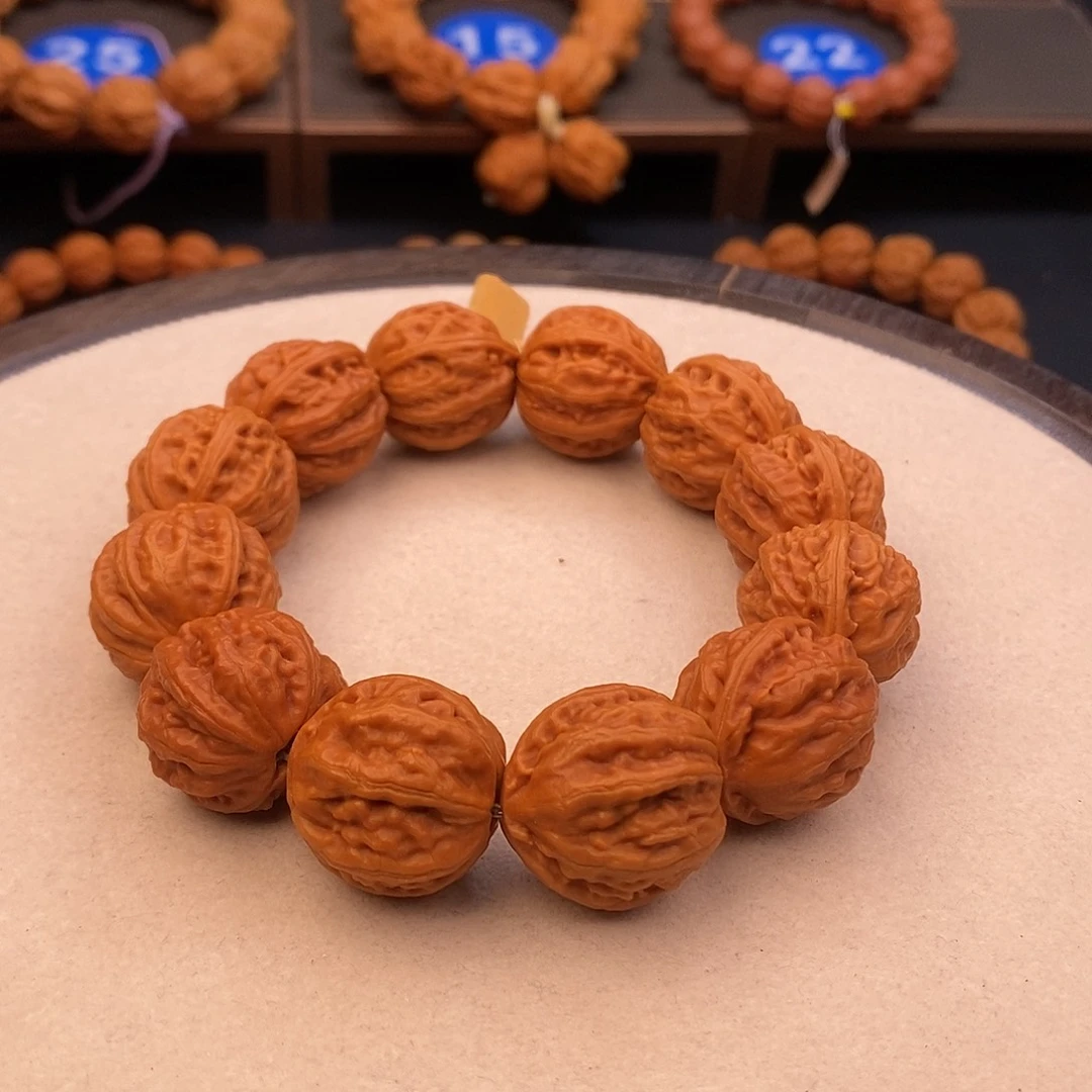 文玩核桃手串深纹大八棱