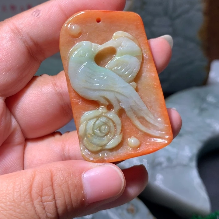 翡翠未镶嵌颈饰保真天然A货翡翠