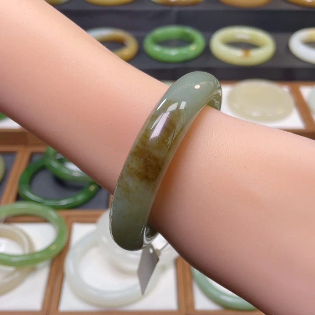 和田玉手镯未镶嵌54