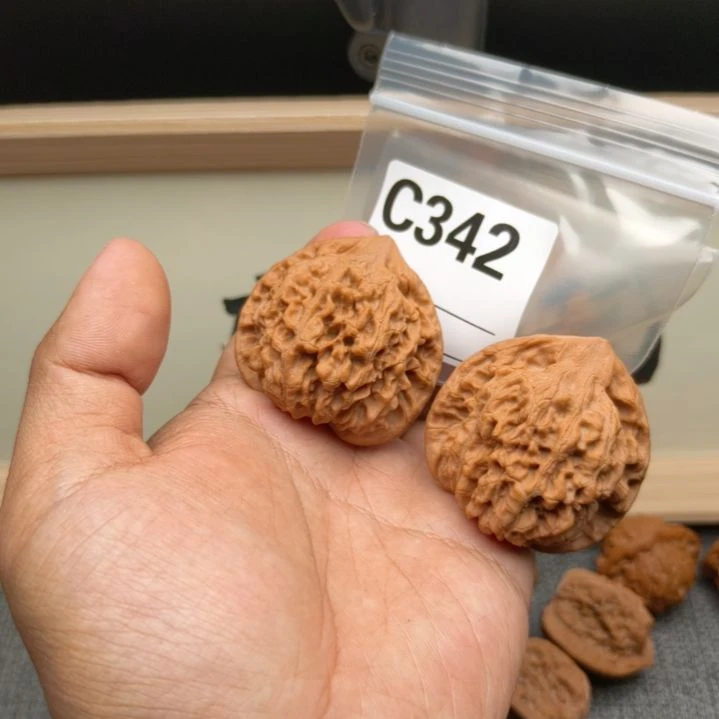 吊坠文玩核桃47官帽c342