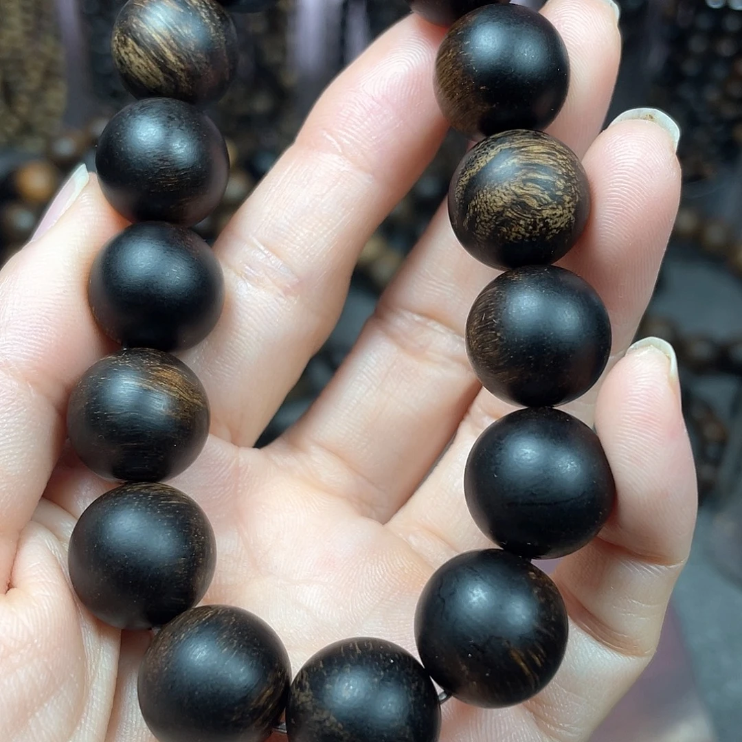 2***8沉香沉香碎屑白棋瘤疤1.5