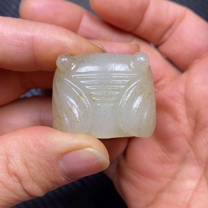 和田玉挂件未镶嵌春**梨