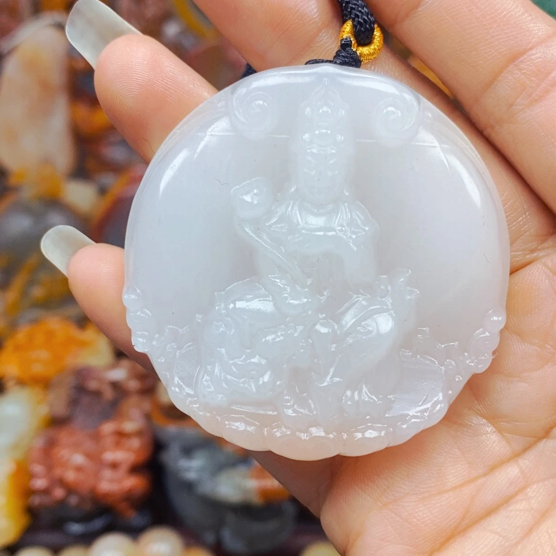 石英质玉（黄龙玉）未镶嵌颈饰