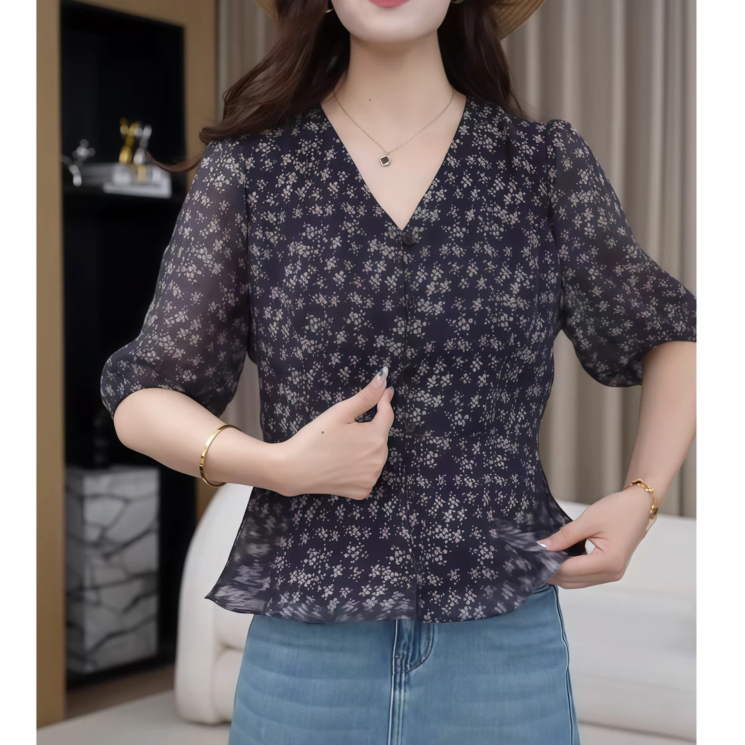 【微风拂面】2025夏季新款荷叶边薄款气质减龄显瘦洋气法式碎花小衫