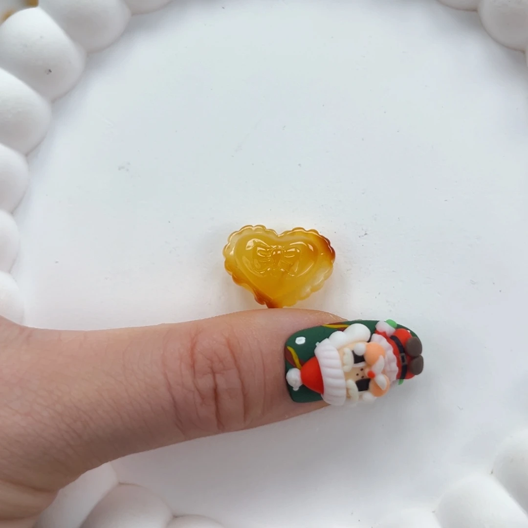 裸石琥珀未镶嵌蕾丝爱心