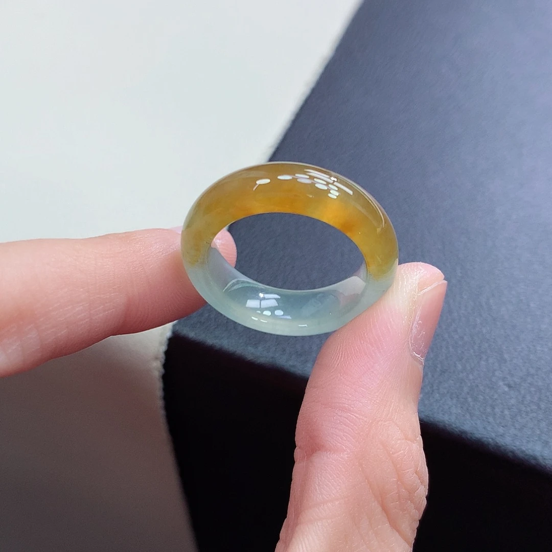 翡翠未镶嵌戒圈19号