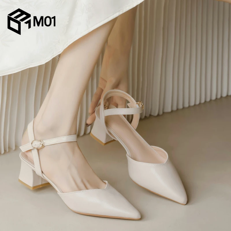 M01包头凉鞋女粗跟2025尖头一字带扣后空高跟鞋配裙子夏季单鞋女