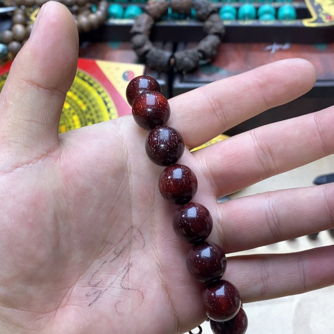 大叶紫檀（黑酸枝木类）
