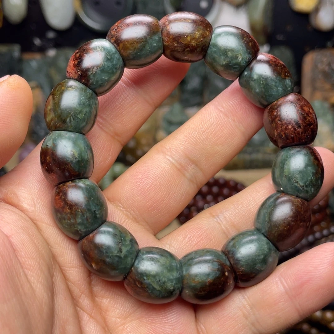 岫岩河磨玉（透闪石质玉）未镶嵌颈饰卡16