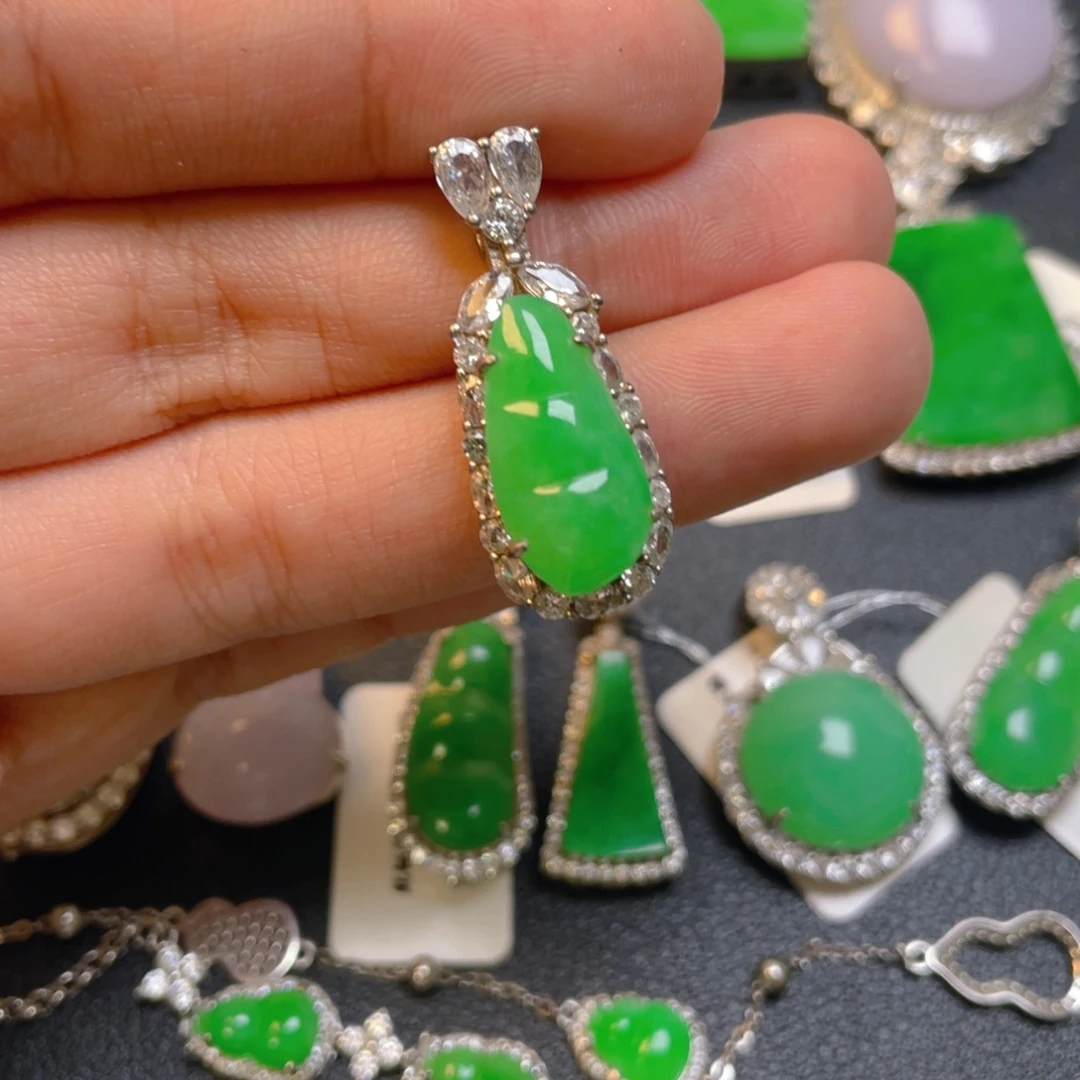 翡翠银S925镶嵌颈饰