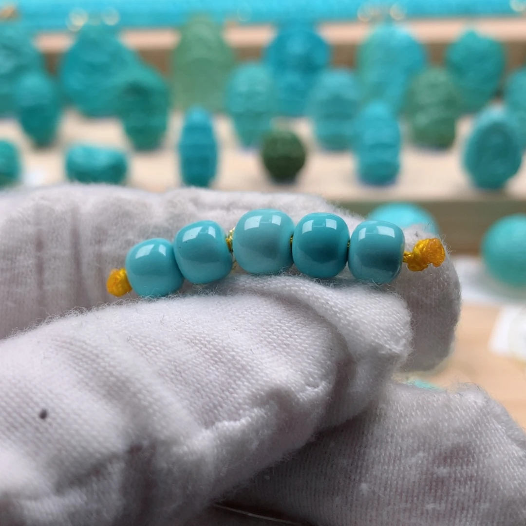 绿松石配饰未镶嵌