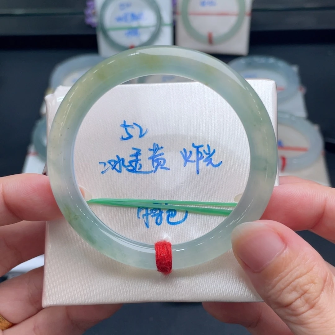 翡翠未镶嵌手镯翡翠手镯