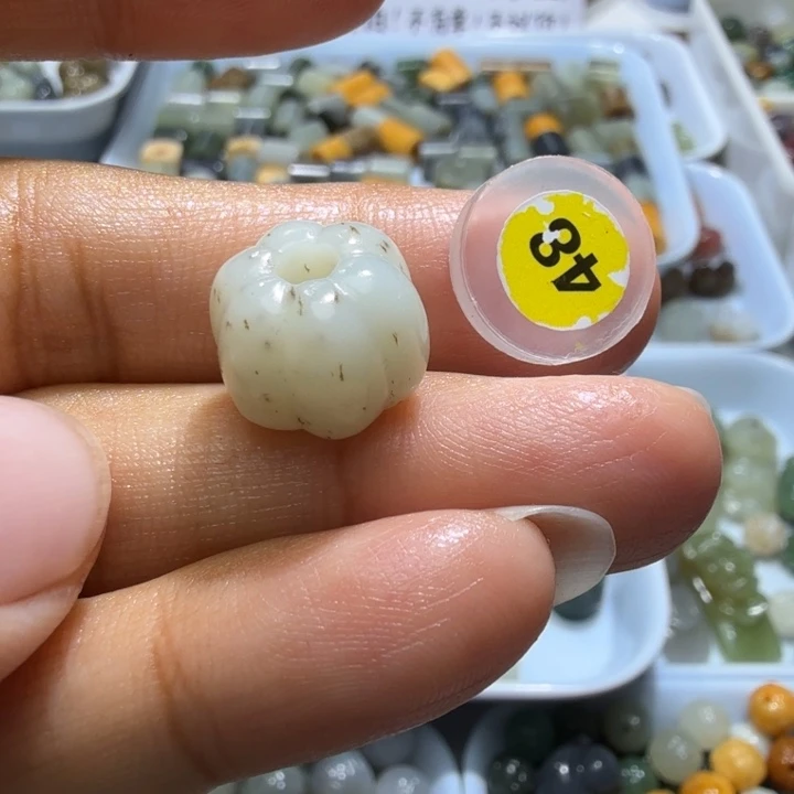 未镶嵌和田玉珠宝半成品