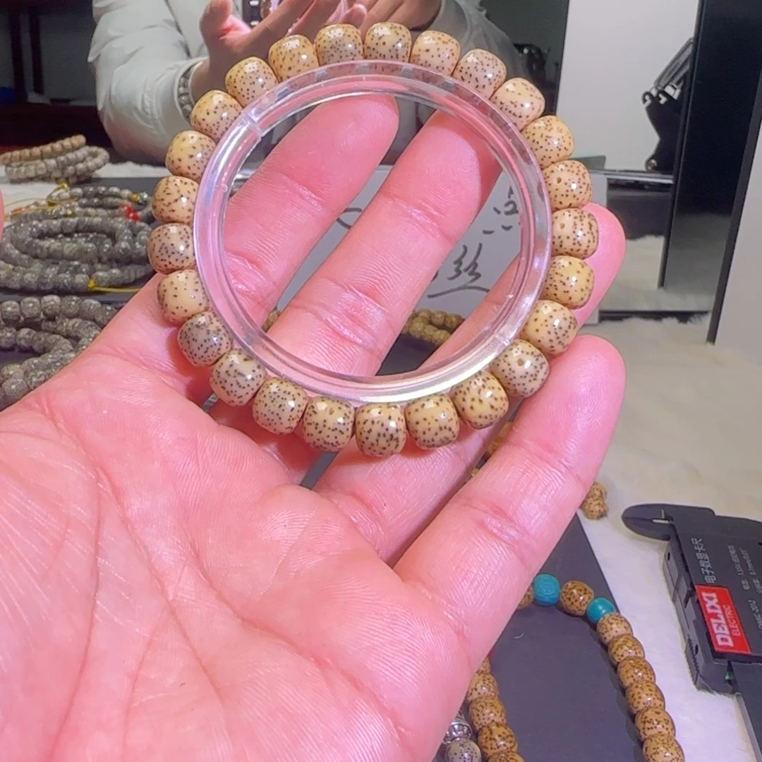 星月菩提吊坠通体