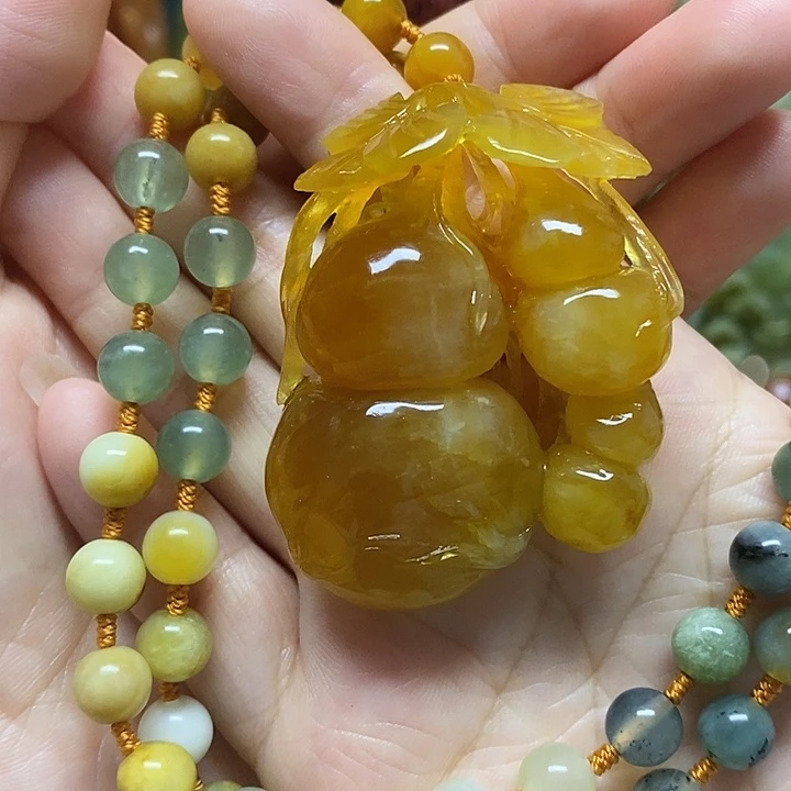 岫玉未镶嵌吊坠(赠链)