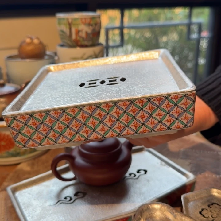 壶承天的作品是由