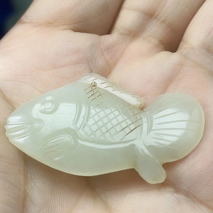 和田玉（青白玉）未镶嵌颈饰