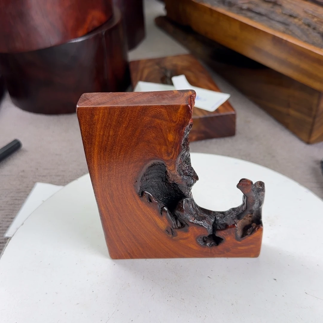 大果紫檀（缅甸花梨）时*