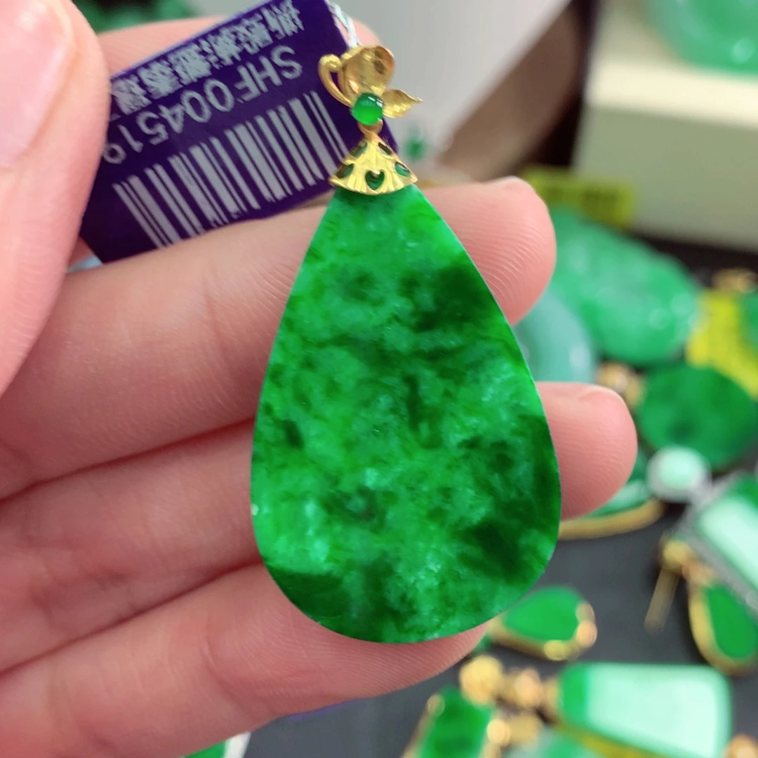 翡翠18K金镶嵌吊坠(不含链)