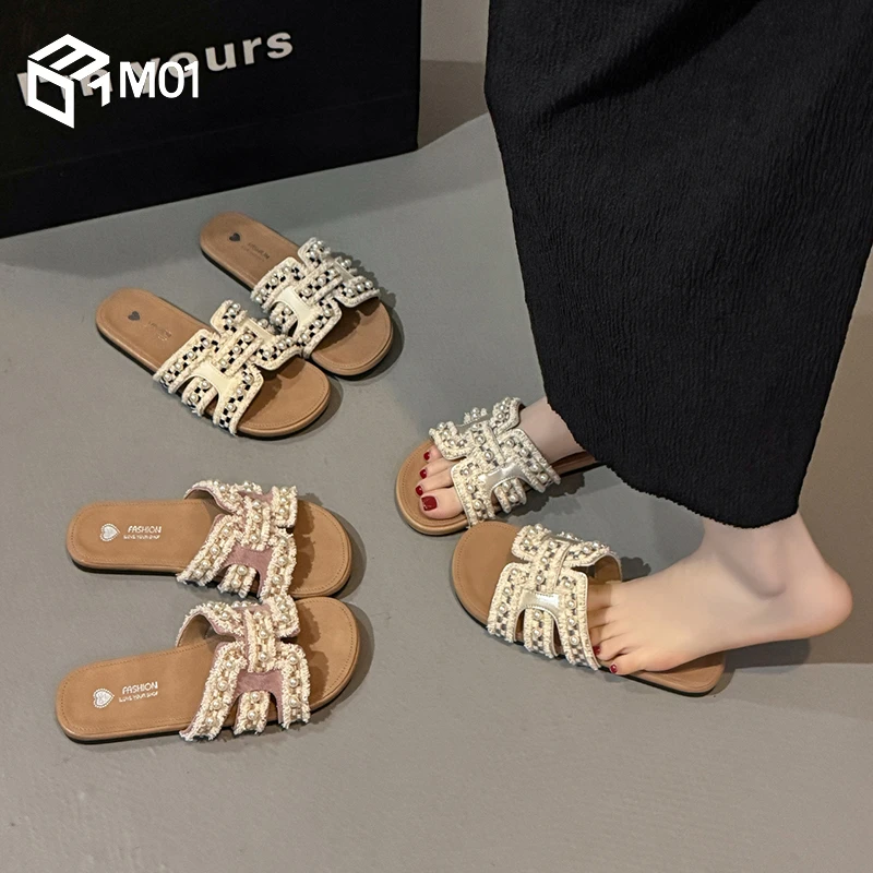 M01珍珠法式度假凉拖鞋女夏外穿新款平底防滑配裙子温柔一字拖鞋