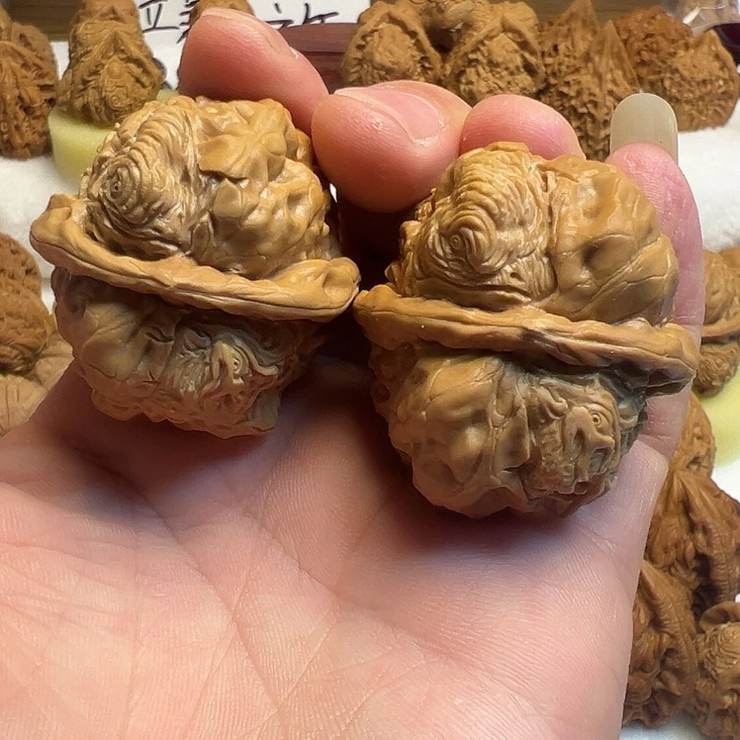 核桃蛤蟆头雕刻蜕变