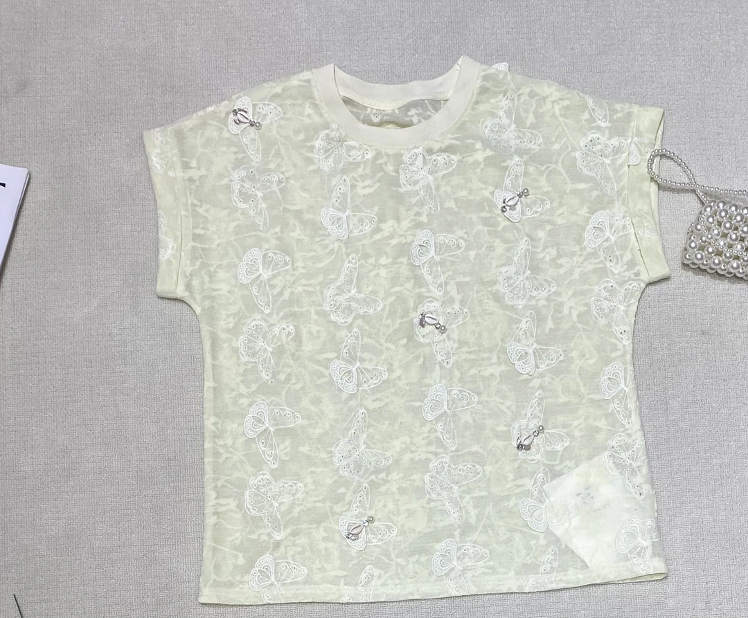 【MIDUO米多】（818）蝴蝶钉珠蕾丝短袖上衣