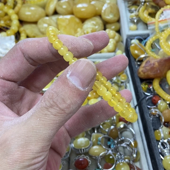 未镶嵌蜜蜡裸石多样性发货