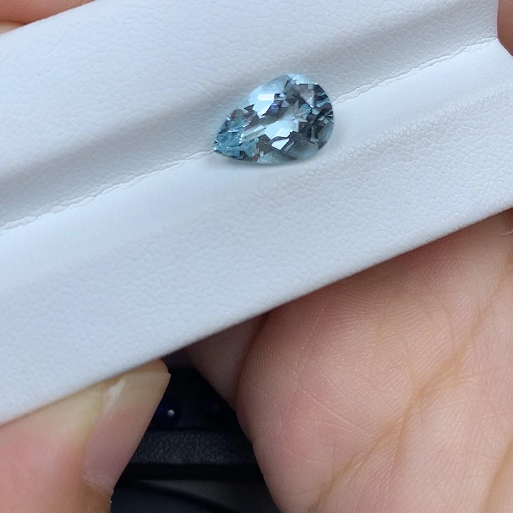 海蓝宝石裸石2.53ct海蓝宝水滴