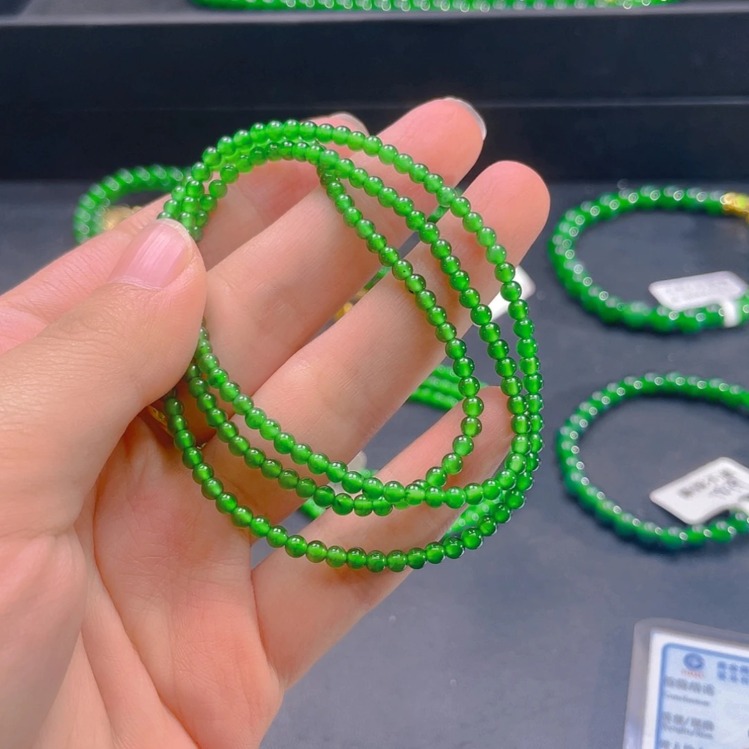 翡翠未镶嵌颈饰