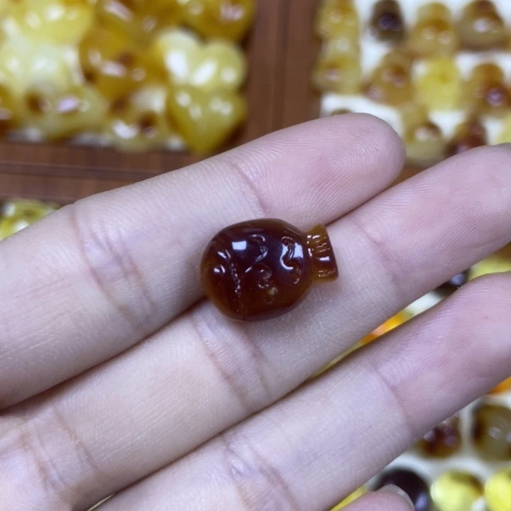吊坠橄榄核小鱼15