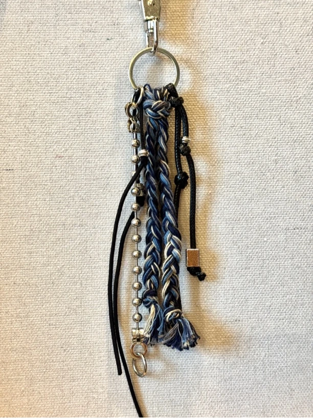 【点睛之笔】EWEAR钥匙扣裤链书包挂饰时尚潮流单品