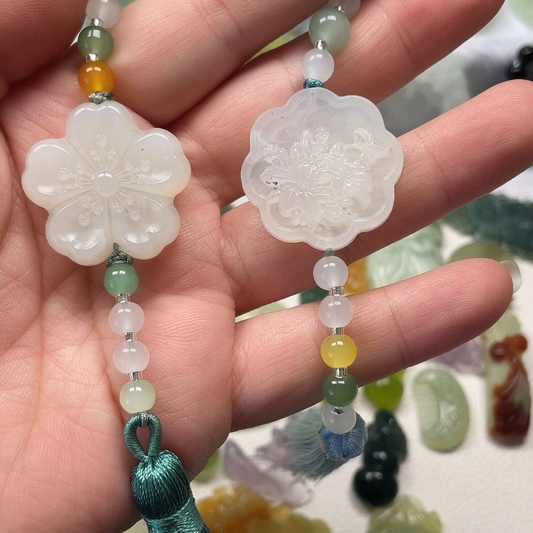 蛇纹石玉未镶嵌颈饰