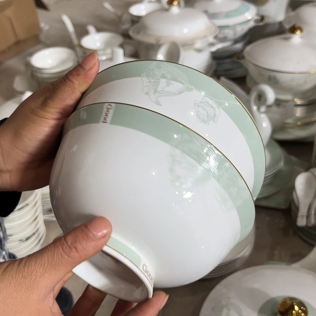 瓷片六寸面碗二个哇塞