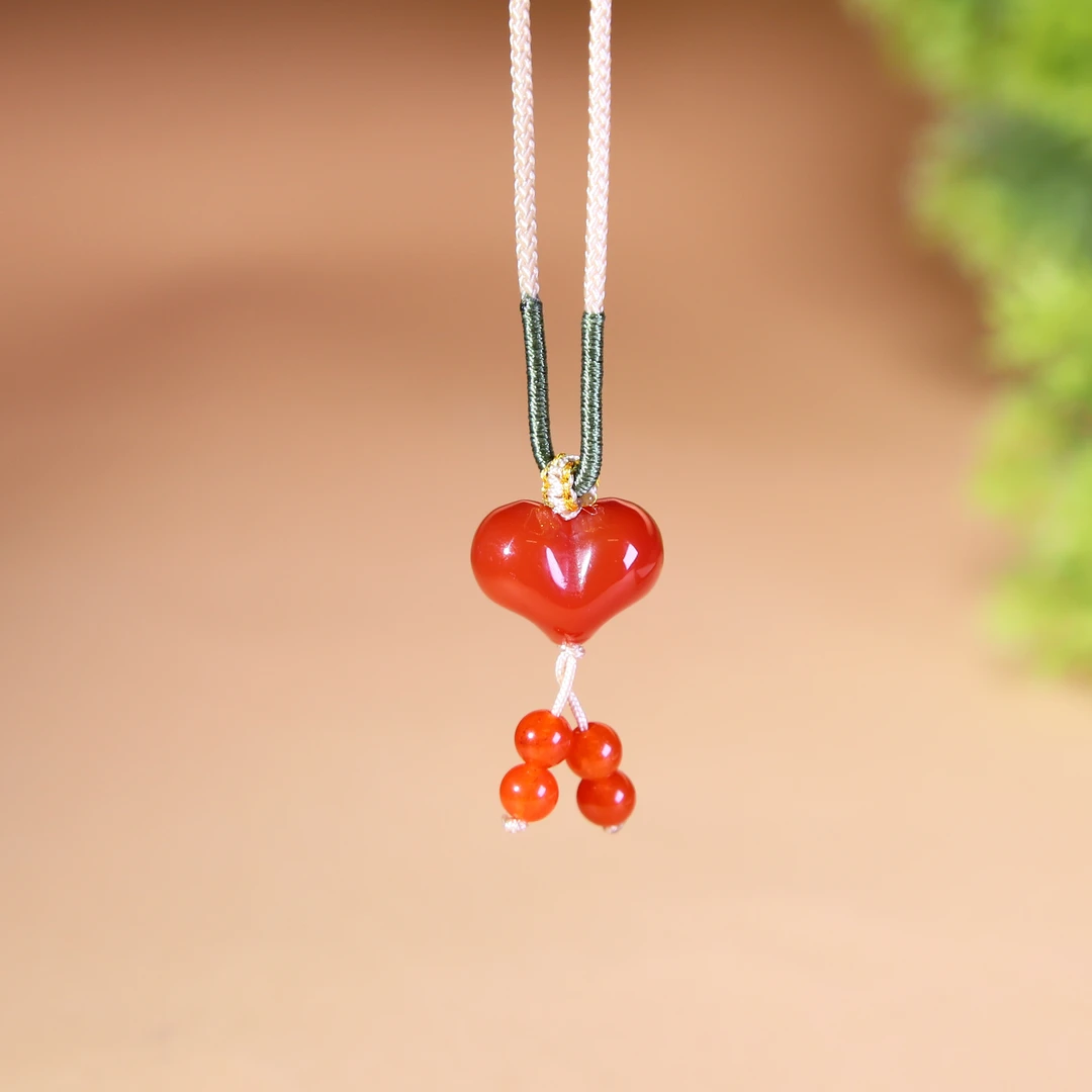 四川南红玛瑙小屁桃吊坠 多样性发货 拍一单发一个  K03