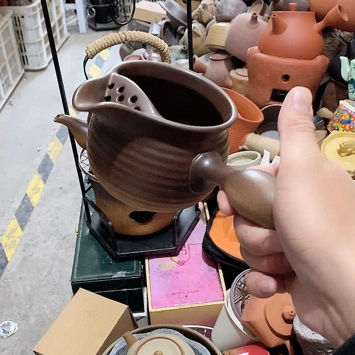 瓷片荷花的小秘密是否还有一个月之内在学校